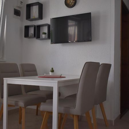 Apartmani Cvangic Вир Екстер'єр фото